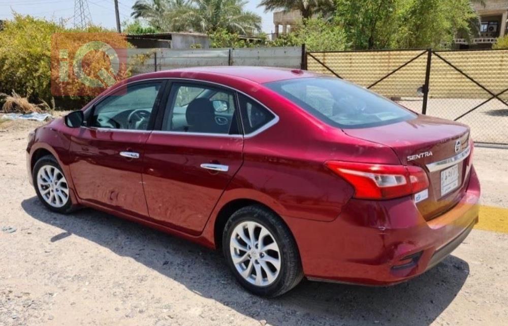 نیسان سێنترا